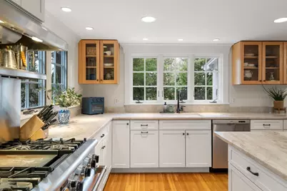 48 Sunset Rd, Weston, MA 02493 - Photo 9