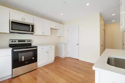 1 Glenwood St #5, Malden, MA 02148 - Photo 3