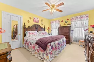 9 Avon St, Saugus, MA 01906 - Photo 21