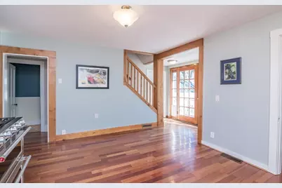 31 Lilly St, Northampton, MA 01062 - Photo 11