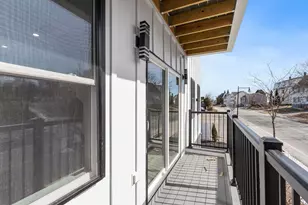 631 Franklin St, Worcester, MA 01604 - Photo 27