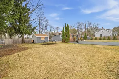 30 Glendale Ave, Uxbridge, MA 01569 - Photo 3