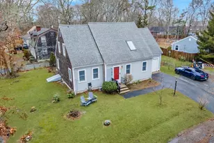 15 Florence Ave, Mashpee, MA 02649 - Photo 3