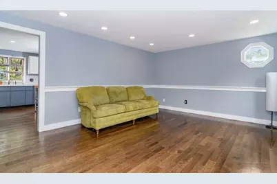 15 Florence Ave, Mashpee, MA 02649 - Photo 9