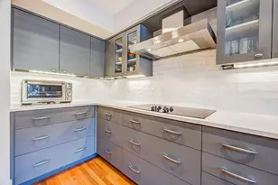 277 Nahanton St, Newton, MA 02459 - Photo 11