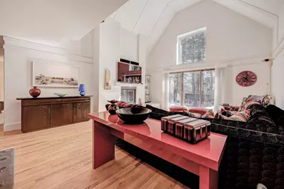 277 Nahanton St #277, Newton, MA 02459 - Photo 5