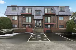 36 Main St, North Reading, MA 01864 - Photo 1