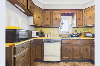 73 Wooley St, Fall River, MA 02724 - Photo 25