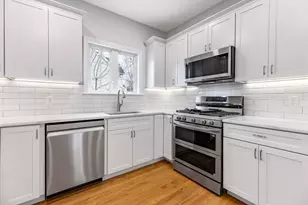 9 Tea Party Way, Malden, MA 02148 - Photo 5