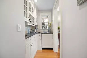 56 Yale St, Winchester, MA 01890 - Photo 9