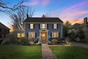 56 Yale St, Winchester, MA 01890 - Photo 3