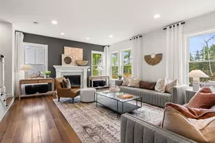 16 Lloyd Cir, Norton, MA 02766 - Photo 9