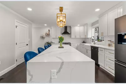 6 Ash St, Natick, MA 01760 - Photo 5