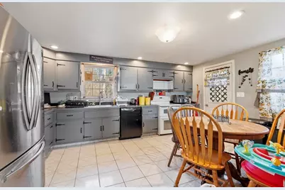 58 Carlisle Rd, Westford, MA 01886 - Photo 5