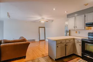 10 Hulbert Rd, Worcester, MA 01603 - Photo 17