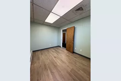 77 Meadow #B, Holyoke, MA 01040 - Photo 7