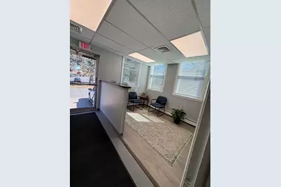 77 Meadow #B, Holyoke, MA 01040 - Photo 3