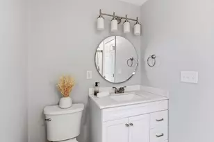 94 Middle St, Lexington, MA 02421 - Photo 27