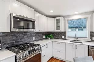 94 Middle St, Lexington, MA 02421 - Photo 11