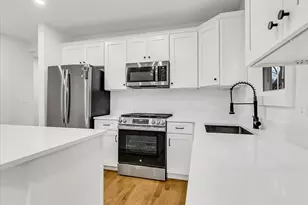 3 Wisteria St, Salem, MA 01970 - Photo 3