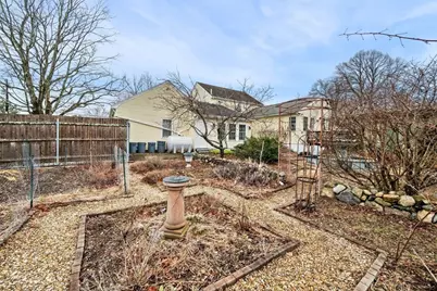 43 Wakefield St, Reading, MA 01867 - Photo 13