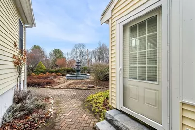 43 Wakefield St, Reading, MA 01867 - Photo 9