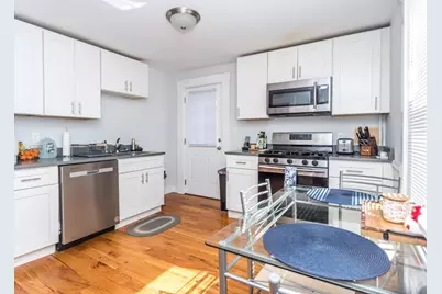 252-254 Crescent Street, Waltham, MA 02453 - Photo 7