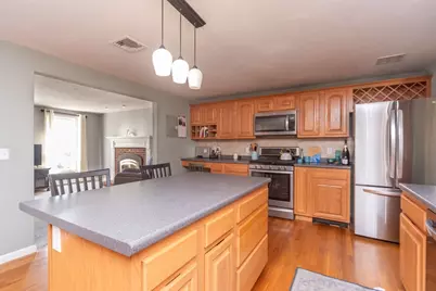 30 Cesidio Ct, Bridgewater, MA 02324 - Photo 5