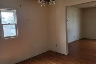 61 Monticello Ave, Springfield, MA 01109 - Photo 5