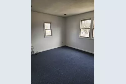 61 Monticello Ave, Springfield, MA 01109 - Photo 15