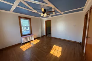 38 Friend St, Gloucester, MA 01930 - Photo 3