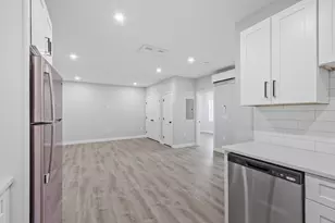 631 Franklin St, Worcester, MA 01604 - Photo 11