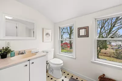 2408 Roosevelt Avenue, Springfield, MA 01104 - Photo 21