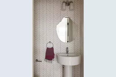 22 Clinton St #22, Cambridge, MA 02139 - Photo 19