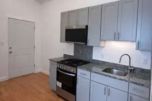 52 Washington Ave, Chelsea, MA 02150 - Photo 3