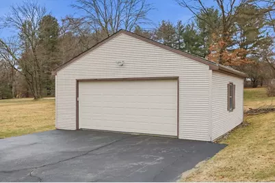 8 Wagon Wheel Dr, Bedford, MA 01730 - Photo 25