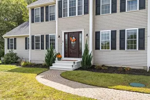 8 Virginia Ave, Sutton, MA 01590 - Photo 3