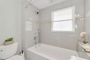 81 Houghton St, Boston, MA 02122 - Photo 25