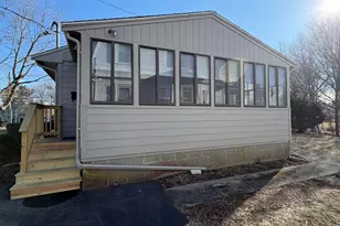 15 Bradford St, Rockland, MA 02370 - Photo 3