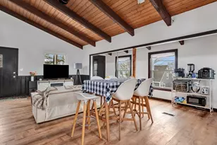 18 Lyndale Ave, Gloucester, MA 01930 - Photo 15