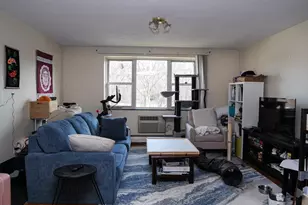 217 Kent, Brookline, MA 02446 - Photo 3