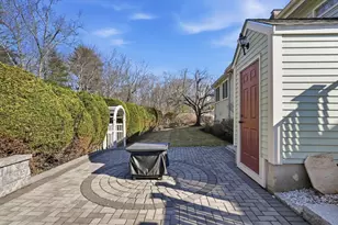 37 Fairchild Dr, Reading, MA 01867 - Photo 25