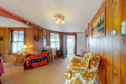 9 Parkview Ave, Beverly, MA 01915 - Photo 13