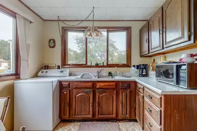 9 Parkview Ave, Beverly, MA 01915 - Photo 9