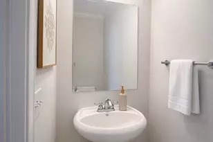 11 Whitney St, Brookline, MA 02466 - Photo 5