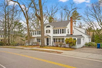 575 Chestnut St, Newton, MA 02468 - Photo 3