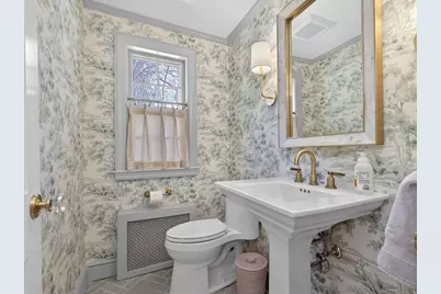 189 Bristol Rd, Wellesley, MA 02481 - Photo 19