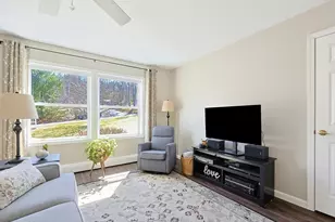 17 Keryn Ct, Northbridge, MA 01588 - Photo 7