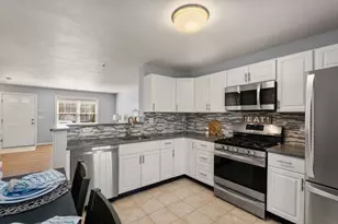 18 Boxberry Ln, Rockland, MA 02370 - Photo 5