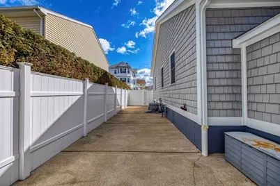 213 Boyden St, Fall River, MA 02721 - Photo 25